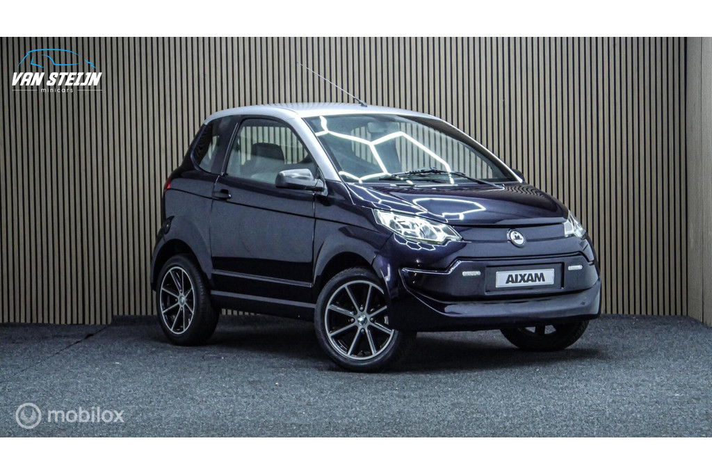 50130233